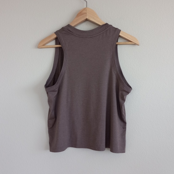 Vuori Women's Energy Tank Hazel Heather M - Picture 5 of 13